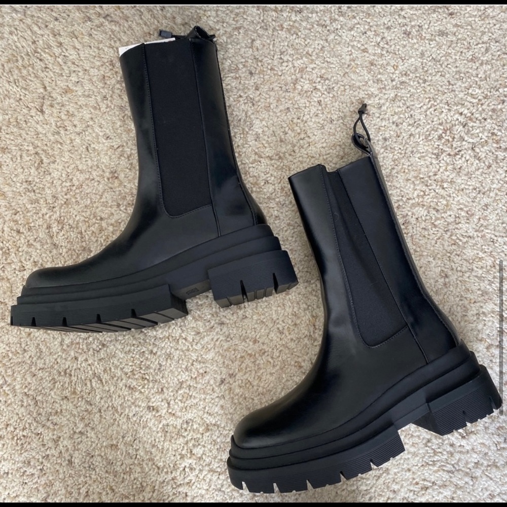 [NEW] ZARA LOW HEELED LUG SOLE CHUNKY FAUX LEATHER CHELSEA BOOTS
